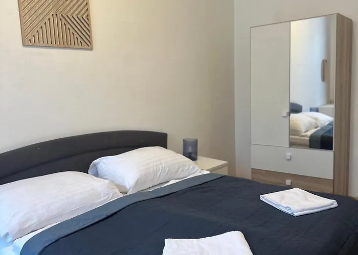 Modern Skorepka 4 Apartment *